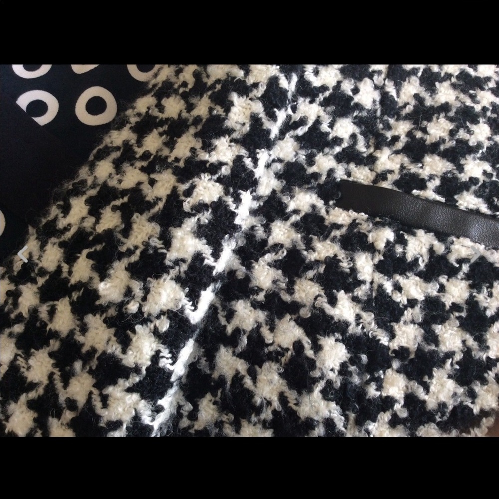 Cache Jacket. Houndstooth With Black Leather - image 7